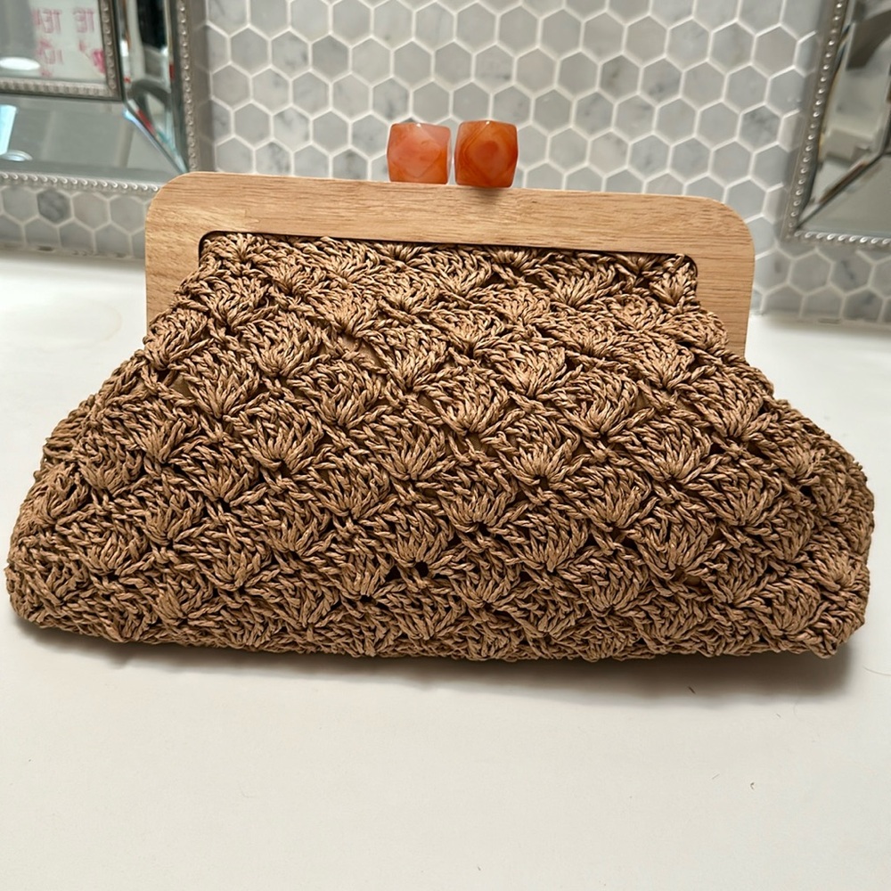 Summer Straw Clutch